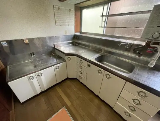 越前市家久町中古戸建のキッチン