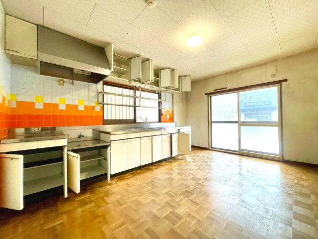 越前市粟田部町中古戸建のキッチン