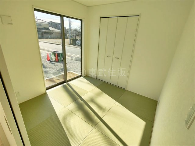 【和室】 | 比企郡吉見町東野第２０　全３棟　１号棟 | １階南西側4.5帖和室　ほっとする和室です