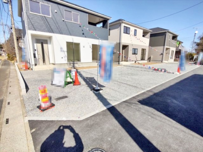 【駐車場】 | 比企郡吉見町東野第２０　全３棟　１号棟 | カースペース３台可