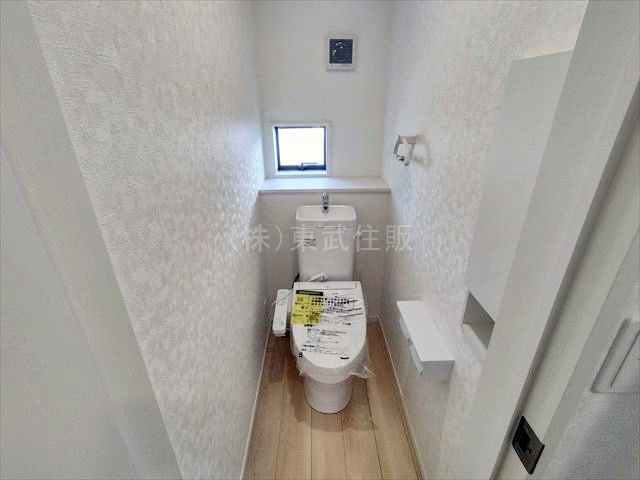 【トイレ】 | 比企郡吉見町東野第２０　全３棟　１号棟 | １階トイレ