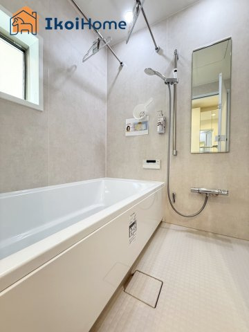 明石市松が丘5丁目　新築戸建の浴室|◆同社施工例◆年中無休：当日予約可●小窓ございますので通気・換気良好です。清潔な空間を保てます