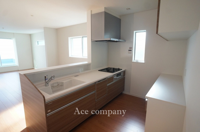 【キッチン】 | 八尾市南亀井町2丁目 | 【食洗機付きのシステムキッチン☆3口ガスコンロ☆】