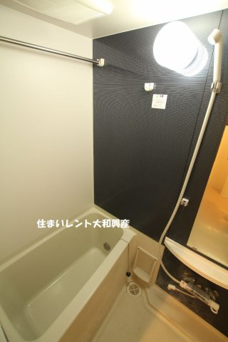 アドバンス相模大野の浴室