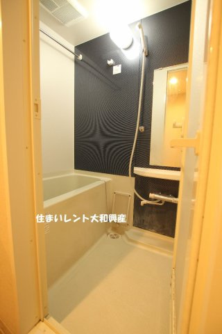アドバンス相模大野の浴室