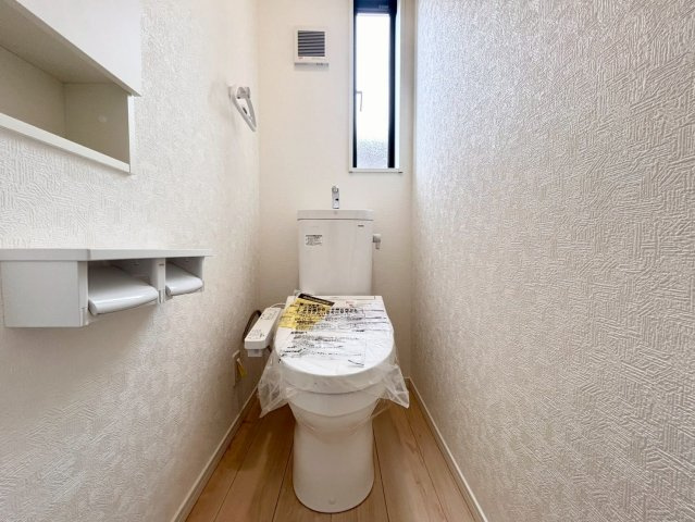 見沼区宮ヶ谷塔第1　新築戸建　クレイドル01のトイレ