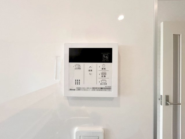見沼区宮ヶ谷塔第1　新築戸建　クレイドル01の発電・温水設備