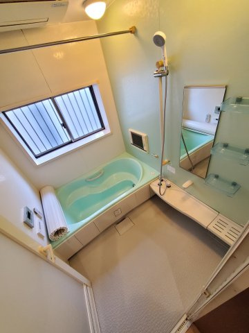 吉川市　中央3丁目　中古戸建の浴室|1坪以上の広い浴室なら、お子様と並んで体を洗ってもゆとりがあります