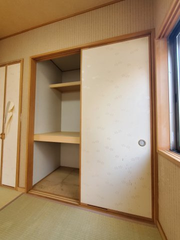 吉川市　中央3丁目　中古戸建の収納|収納力のある押入れ