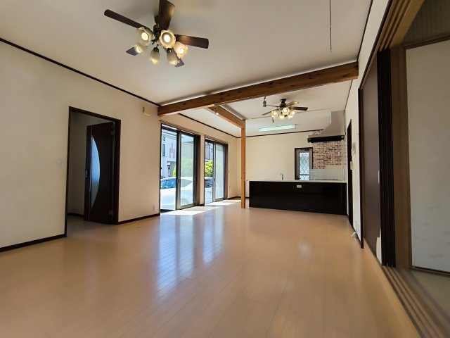 吉川市　中央3丁目　中古戸建