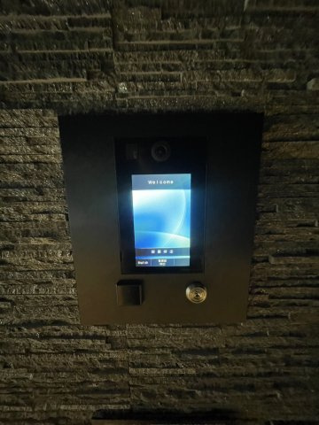 オートロック付きです