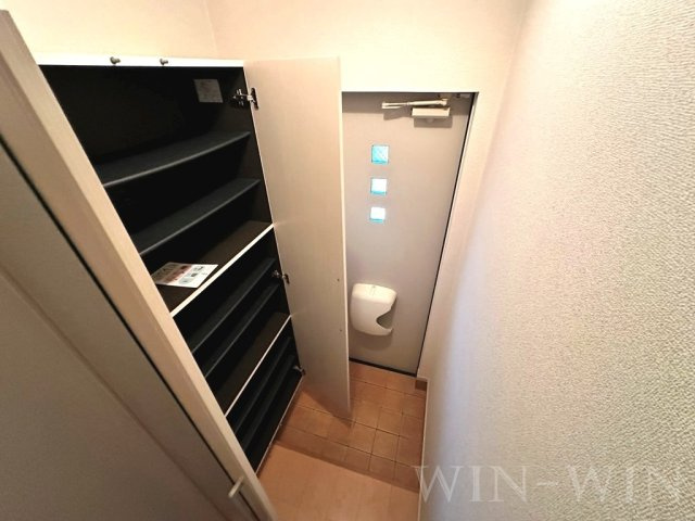 カーサ プラシードの玄関