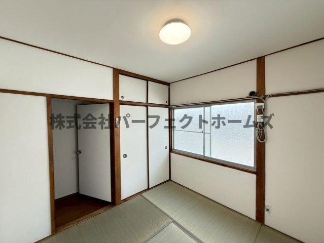 緑町テラスハウス　賃貸の和室|畳の上でゆっくりとくつろげる和室です