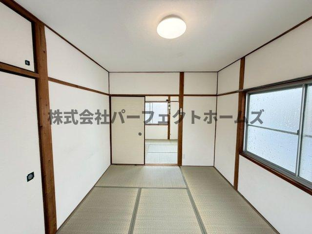 緑町テラスハウス　賃貸の和室|日本らしい落ち着いた雰囲気の和室です