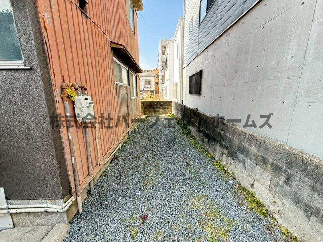 緑町テラスハウス　賃貸の駐車場|カースペースがあります