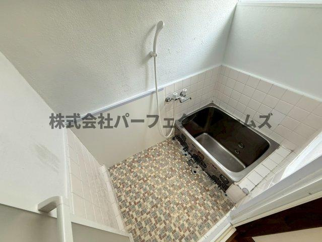 緑町テラスハウス　賃貸の浴室|ゆったり過ごせるお風呂です