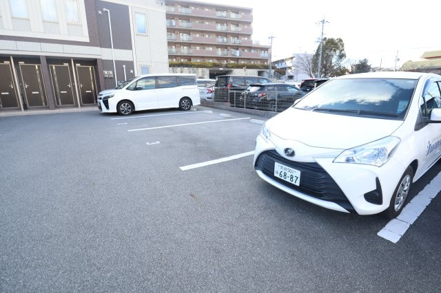 Ｇｅｍｉｎｉ　Ⅱの駐車場