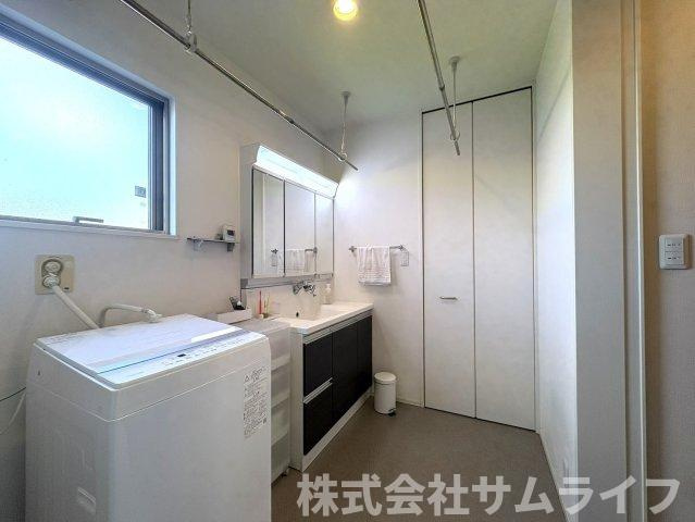 【独立洗面台】 | 飯塚市中・暖炉がある家