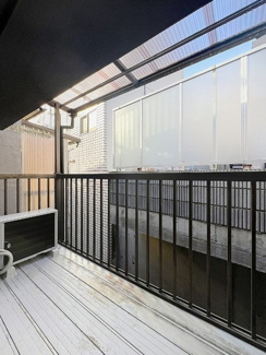 【バルコニー】