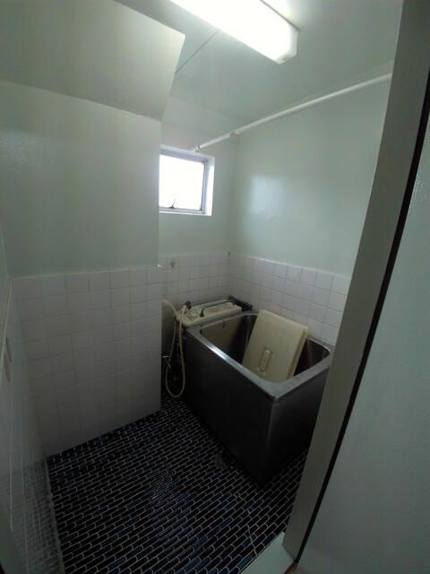 小澤ビルの浴室