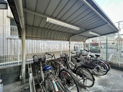 【駐輪場】 | プレジール東大島 | 【自転車置き場】最新の空き状況や費用などの詳細は担当スタッフまでお問い合わせください。
