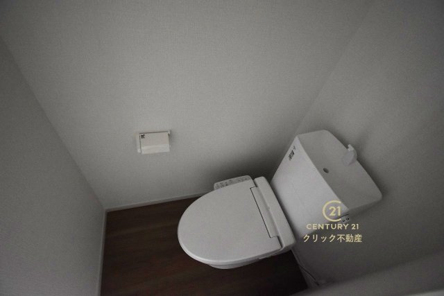 ケイアイフィット　水戸市元吉田町　14期 　3のトイレ|毎日使う空間と機能だから、いつまでも清潔なスペースであってほしいのがトイレです。お掃除しやすいシンプルなデザインです。