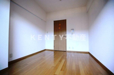 【居間・リビング】 | ヴェルステージ大森西 | ゆったり過ごせる居間です