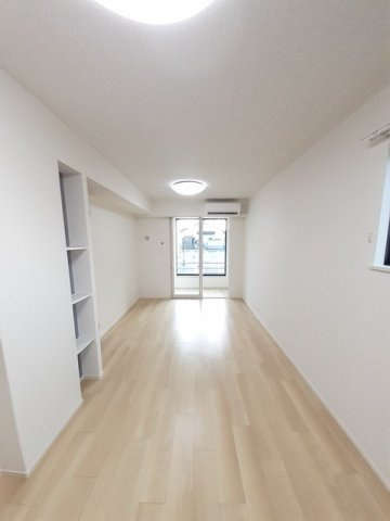 ティソットの居間・リビング|おしゃれなリビングです