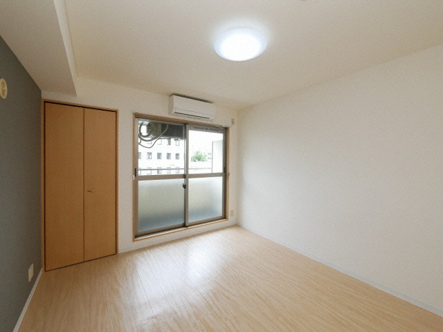 フィレンツェ四天王寺の居間・リビング