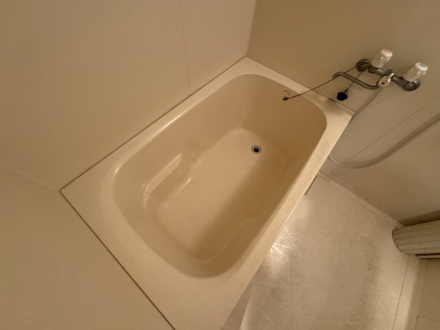 ジュエル曽根東の浴室
