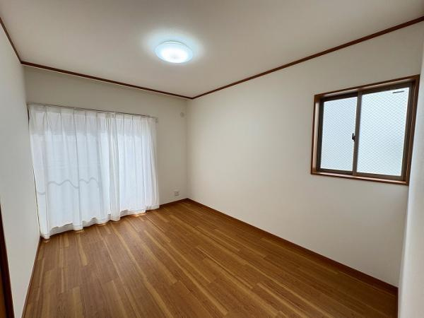 名古屋市中村区横井1丁目　3LDK　2階建　リフォーム済みの洋室|ゆったりした洋室です