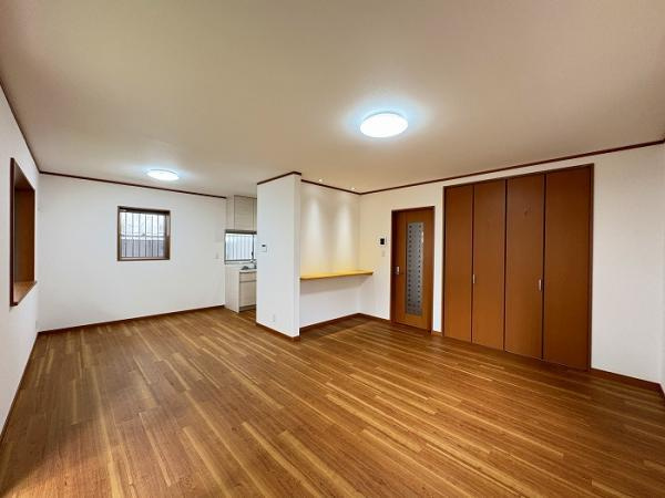 名古屋市中村区横井1丁目　3LDK　2階建　リフォーム済みの居間・リビング|使いやすいリビングです