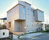 邑楽郡大泉町吉田中古住宅　屋上付き！の画像