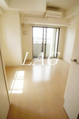 【居間・リビング】 | シャローム南小岩 | 洋室のお部屋です。