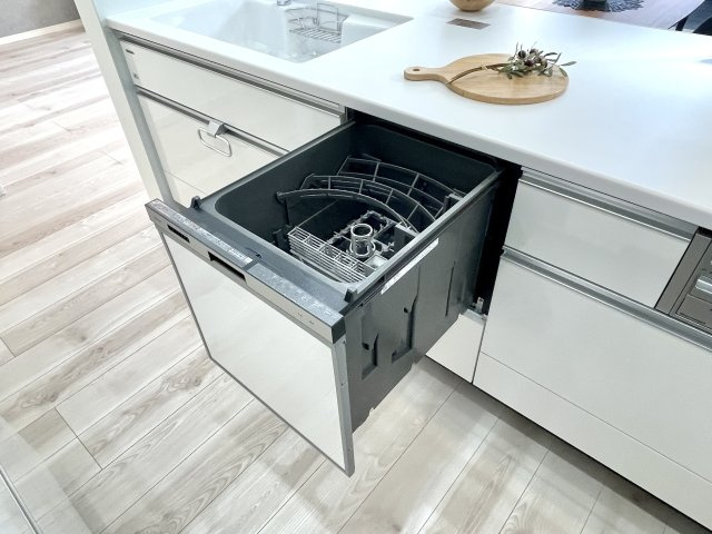 板橋区仲町　認定低炭素住宅　太陽光パネル×SECOM完備　大型省エネ邸宅のキッチン