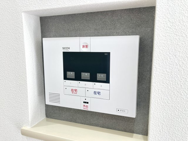 板橋区仲町　認定低炭素住宅　太陽光パネル×SECOM完備　大型省エネ邸宅の防犯設備