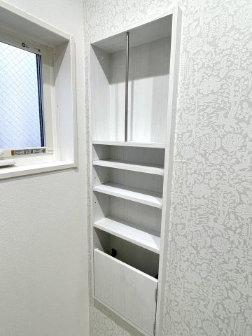 板橋区仲町　認定低炭素住宅　太陽光パネル×SECOM完備　大型省エネ邸宅の収納
