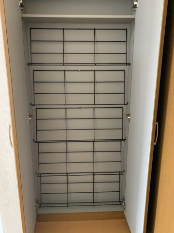 メイプル清水２の玄関