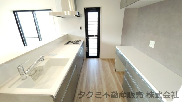 神戸市垂水区塩屋台　新築戸建てのキッチン