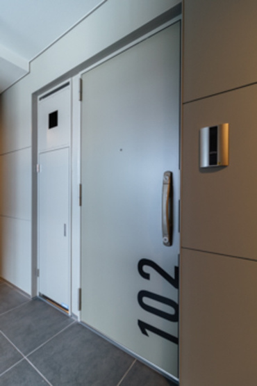 【玄関】 | ヴァロータ氷川台 | ※写真は同タイプ住戸です。