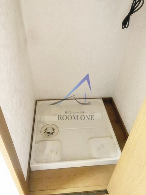 メゾンドミモの設備|洗濯機置き場です。