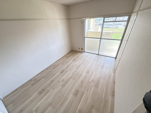 コーポ南生駒の洋室