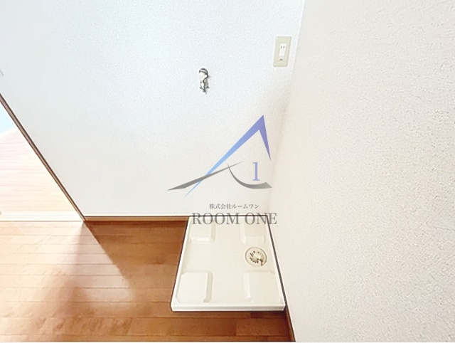 ブレジオ綾瀬の設備|洗濯機置き場です。