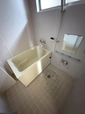 【浴室】 | 吉田マンション | ハウスクリーニング前のお写真です