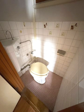 【トイレ】 | 吉田マンション | ハウスクリーニング前のお写真です