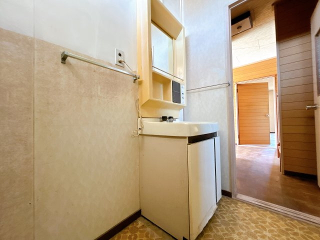 行田市大字長野の独立洗面台