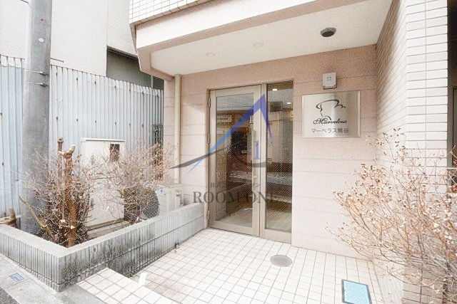 マーベラス鶯谷のエントランス|エントランスです。