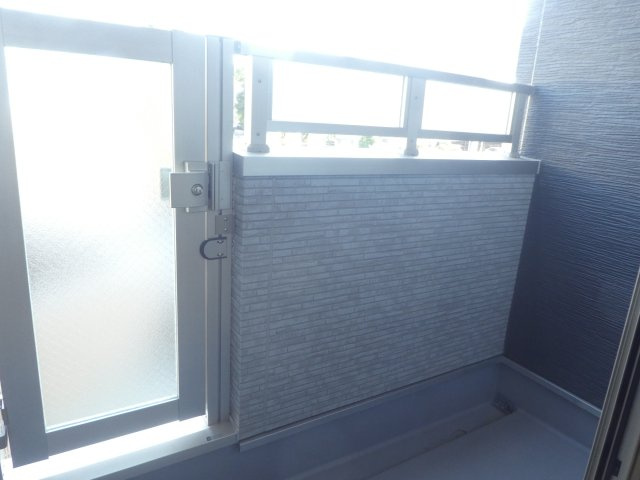 【バルコニー】 | エレアージュ明石魚住