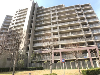 【外観】 | 北花田庭園都市・グランアヴェニューウエストプレイス | 【洗面台新調】綺麗な洗面台で気持ちのいい朝を迎えられますね！