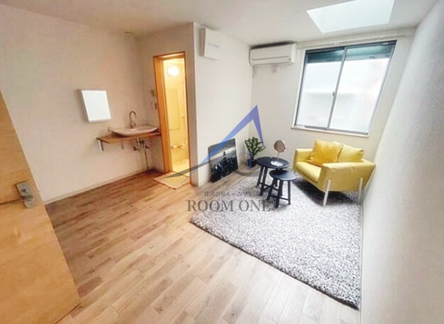 ＡＴＴＩＣ　ＯＴＳＵＫＡの居間・リビング|洋室のお部屋です。（家具は尽きません）